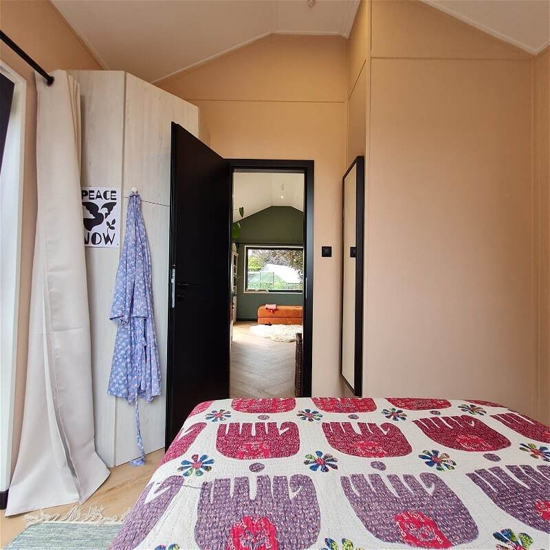 Slaapkamer uitzicht Tiny House Morus